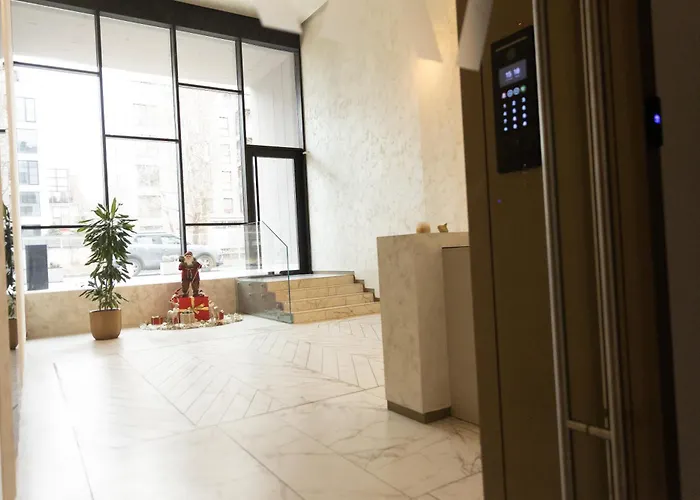 Luxury Brand New Win Herastrau