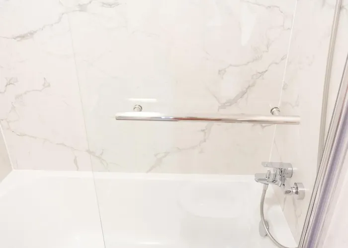 Luxury Brand New Win Herastrau *