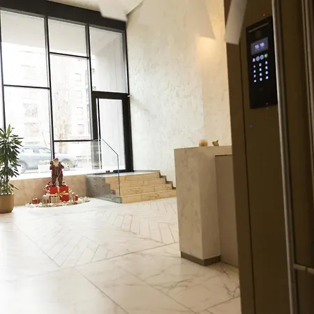 Luxury Brand New Win Herastrau